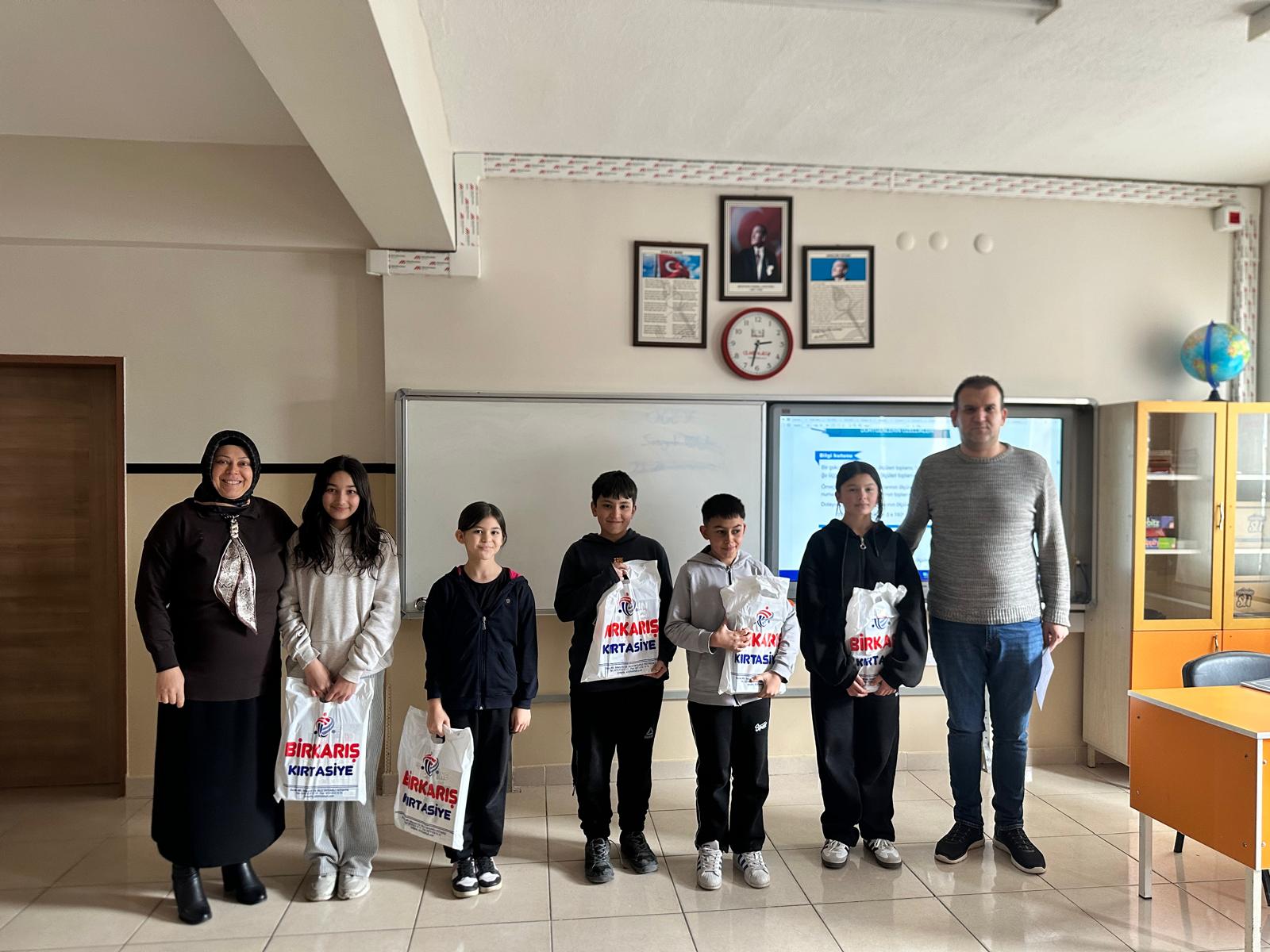 KURUÇAY BELEDİYESİNDEN EĞİTİME DESTEK